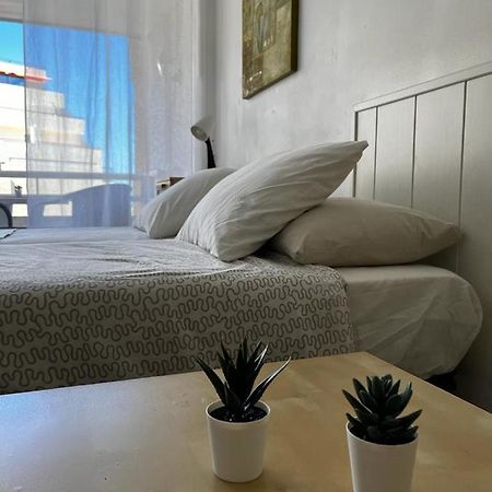 Borinquen Studio Apartment Playa Feñabe Esterno foto